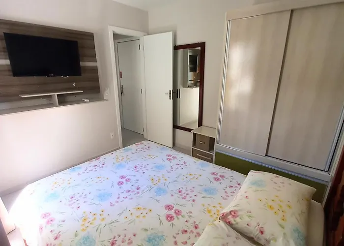Apto 1 quarto em BC, vista mar, ar condicionado split no quarto e na sala