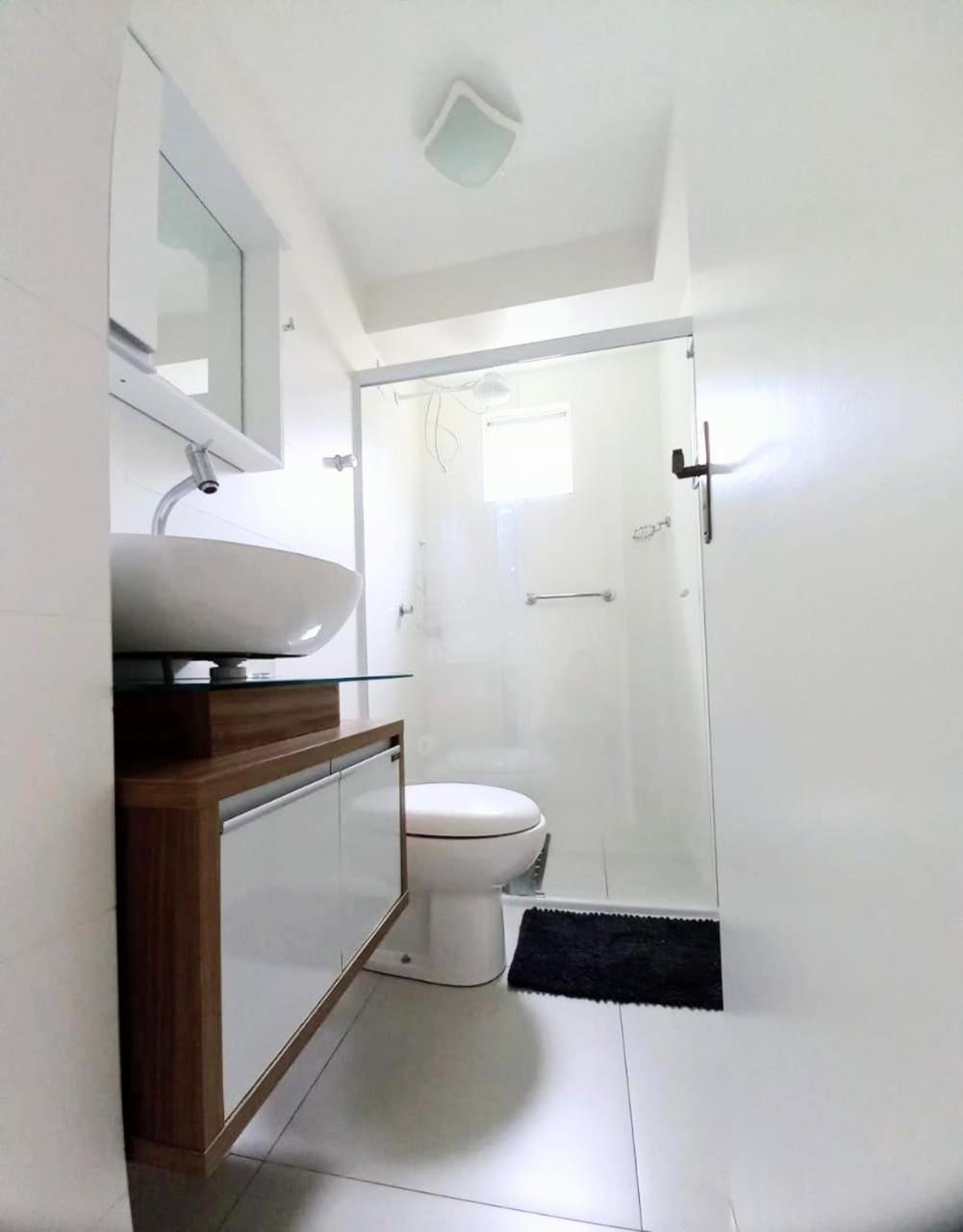 Apto 1 Em Bc, Vista Mar, Ar Condicionado Split No E Na Sala Apartamento *